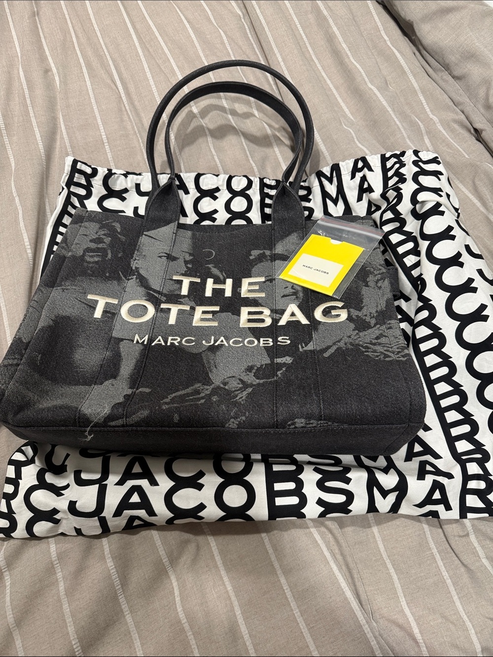 Marc Jacobs Wizard of Oz, the tote bag